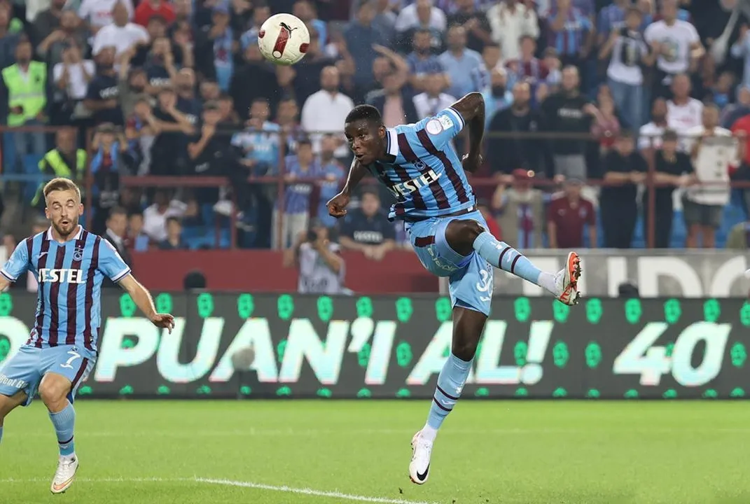 Onuachu takımı sırtlıyor