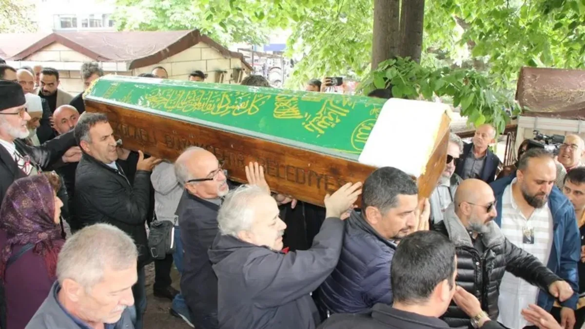 Acun Ilıcalı’nın acı günü! Amcası Gürbüz Ilıcalı gözyaşlarıyla son yolculuğuna uğurlandı! Başımız sağ olsun