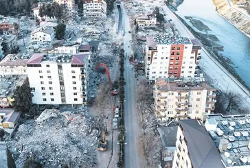 1 Mart’ta omuz omuza