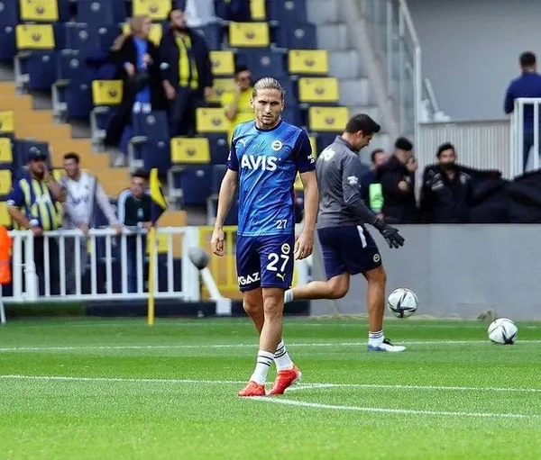 fenerbahcede-can-sikacak-iddia-miguel-cresponun-anlasmasindaki-madde-ortaya-cikti-1653035652148.jpeg Fenerbahçe'de can sıkacak iddia! Miguel Crespo'nun anlaşmasındaki madde ortaya çıktı-5