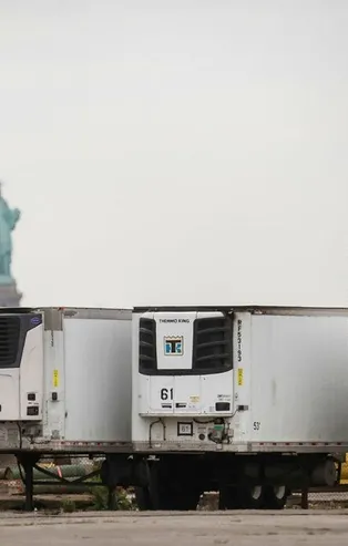 ABD'de korkutan görüntü! “Felaket morgları” şehir merkezinde