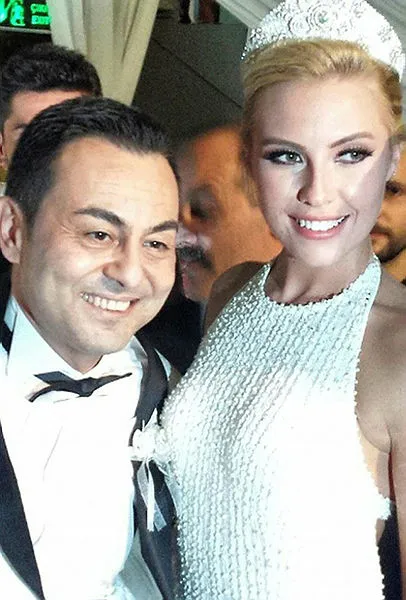 Serdar Ortaç ile Chloe Loughnan çiftinden şaşırtan hamle-3