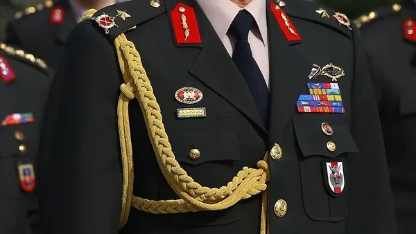 Son dakika: 104 hadsiz amiralden darbe imalı bildiri! Bu bir kripto haberleşme mi? Coşkun Başbuğ A Haber canlı yayınında açıkladı!-6