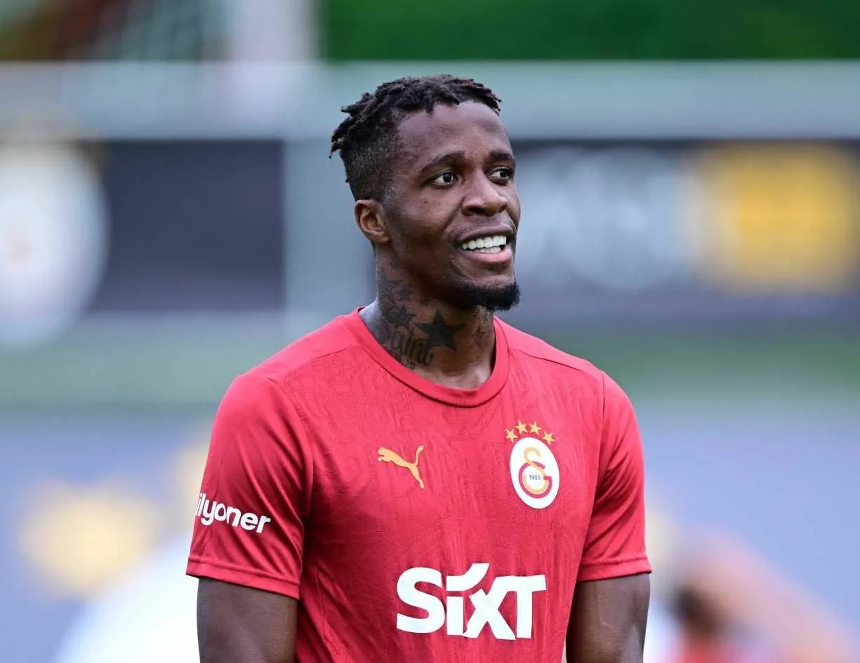 Wilfried Zaha bir anda iyileşti!