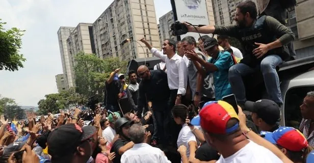 Venezuelalı muhalif lider Juan Guaido bir kez daha sokağa indi
