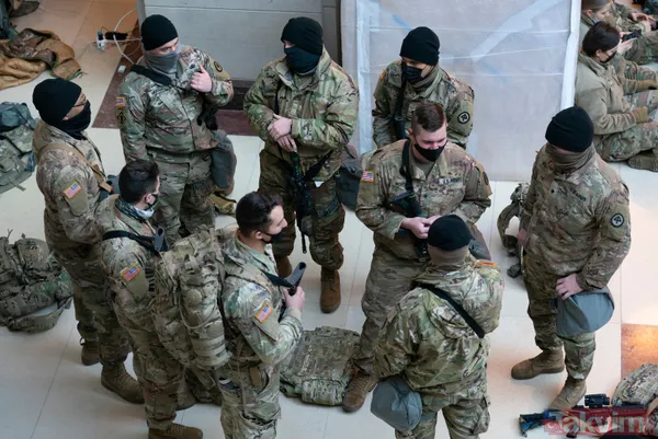 ABD'de tarihi günler! Trump'ın azil süreci görüşülürken Kongre kışlaya döndü - 25