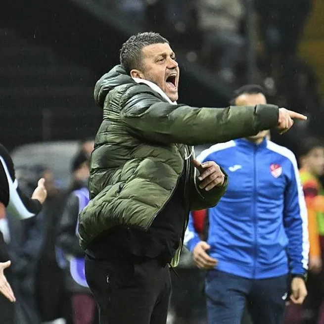 Süper Lig’de bir istifa daha!