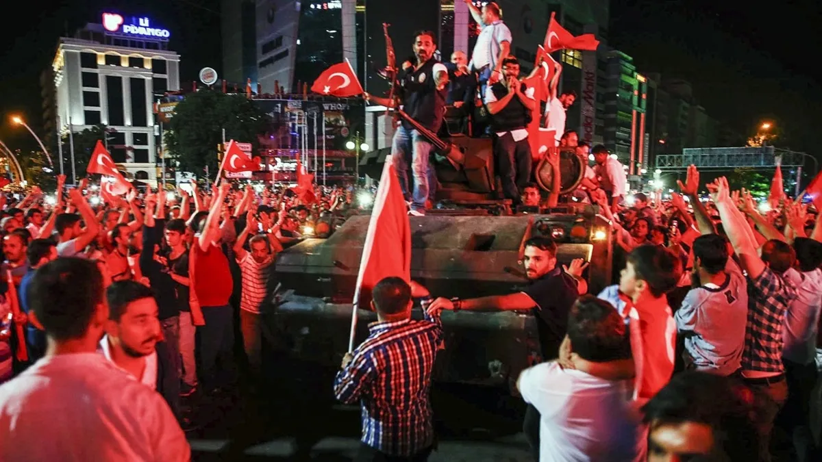 Turkuvaz Medya'yı hedef alan organize saldırı: Sosyal medyada sahte gündem oyunu