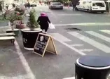 İstanbul’da akıl almaz kaza kamerada