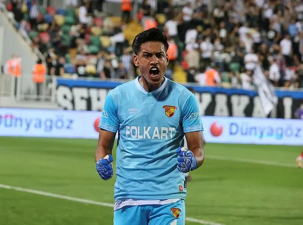 fenerbahce-goztepenin-24-yasindaki-file-bekcisi-irfan-can-egribayati-kiralik-olarak-kadrosuna-katti-1659555546150.jpeg Fenerbahçe Göztepe'nin 24 yaşındaki file bekçisi İrfan Can Eğribayat'ı kiralık olarak kadrosuna kattı-2