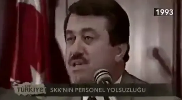 kemal-kilicdaroglunun-1993teki-saibeli-ssk-personel-sinavi-yeniden-gundem-oldu-1659705748229.jpg Kemal Kılıçdaroğlu'nun 1993'teki 'şaibeli' SSK personel sınavı yeniden gündem oldu!-3