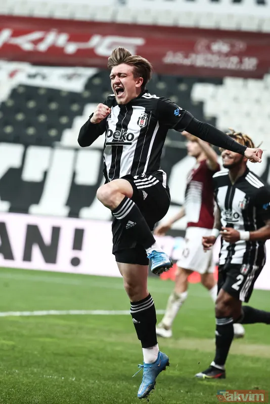 Dorukhan Toköz Beşiktaş'tan ayrılıyor mu? Şampiyonluk kutlamasında 'Gidiyorum' şarkısını seçmesinin nedenini açıkladı - 21