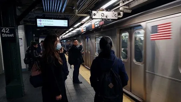 abdde-koronavirus-felaketi-hayatini-kaybedenlerin-sayisi-586-bine-yaklasti-1621262595568.jpeg ABD'de koronavirüs felaketi: Hayatını kaybedenlerin sayısı 586 bine yaklaştı-5