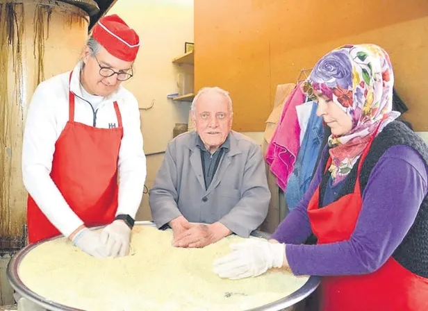 trafik-kazasi-gecirdi-ama-pes-etmedi-tarik-akatin-mest-eden-basari-hikayesi-1680397304250.jpeg Trafik kazası geçirdi ama pes etmedi! Tarık Akat'ın mest eden başarı hikayesi-6