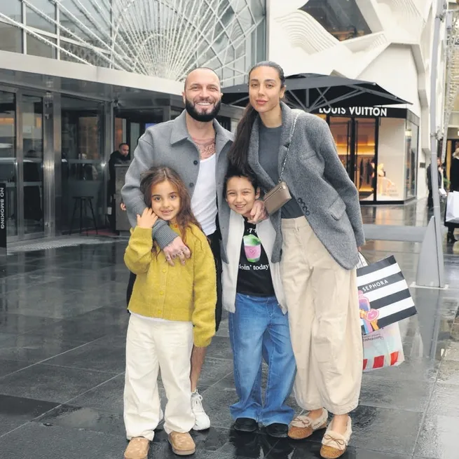 Üç aydır otelde kalıyor