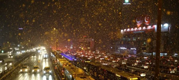İstanbul’da yoğun kar yağışı