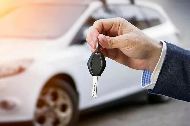 Global otomotiv sektörünün tedarik sorunu otomobil satın almak isteyen tüketicilerin elini bayilerden boş döndürüyor