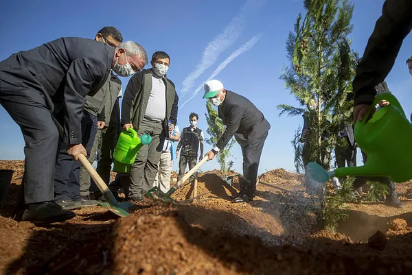 son-dakika-baskan-erdogandan-gelecege-nefes-dunyaya-nefes-programinda-onemli-aciklamalar-1605088965002.jpg Son dakika: Başkan Erdoğan'dan "Geleceğe Nefes, Dünyaya Nefes" programında önemli açıklamalar-4