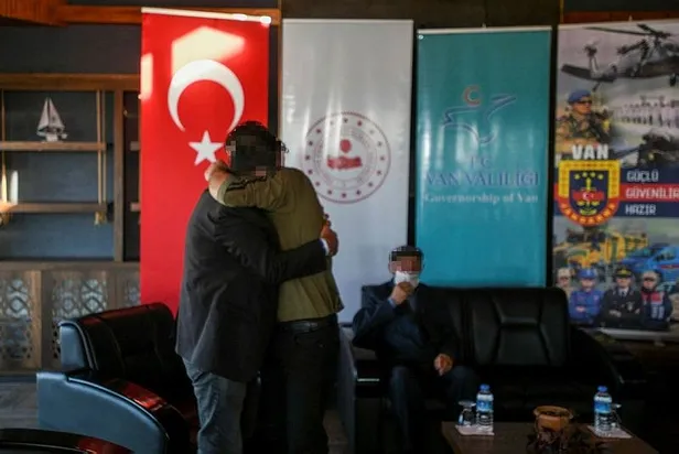 Van'da ikna çalışmaları sonucu teslim olan PKK'lı terörist ailesiyle buluşturuldu-3