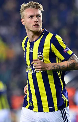 Fenerbahçe'de Kjaer'in koltuğuna 4 aday