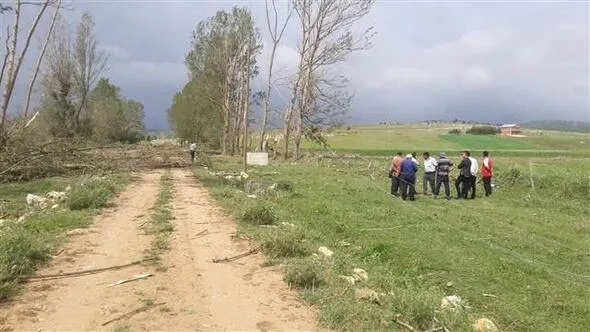 Kastamonu'da hortum paniği! 20 dakika sürdü-2