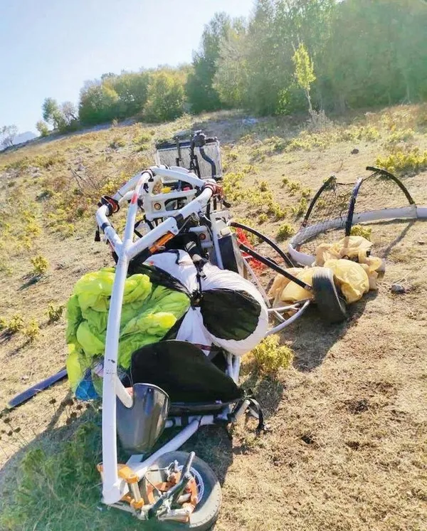 pkkli-teroristler-munbicten-ucarak-gelmislerdi-hatayda-paramotor-faaliyetleri-6-ay-yasaklandi-1604497050608.jpeg