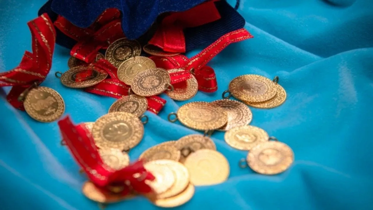 Altın kanatlandı! Gram rekor seviyede: 28 Ocak altın fiyatları... - 1