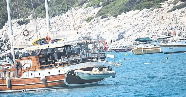 Frangoulis arkadaşlarıyla Bodrum'da tatilin tadını çıkartıyor