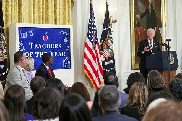 son-dakika-abd-baskani-joe-biden-rus-oligarklarin-mulklerine-el-koyacagiz-1651160245481.jpeg Son dakika: ABD Başkanı Joe Biden: Rus oligarkların mülklerine el koyacağız-4