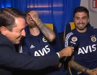 Ozan Tufan bildiğiniz gibi! Fenerbahçe'nin Göztepe galibiyeti sonrası Ozan Tufan ve Caner Erkin...