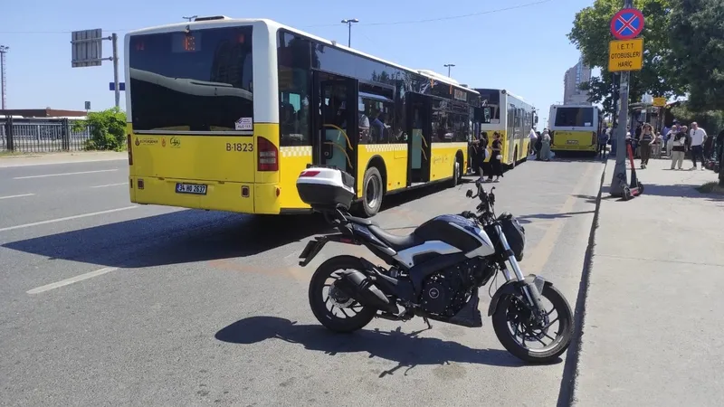 Şişli'de motosiklet artçısı sara nöbeti geçirip İETT otobüsünün önüne düştü!-2