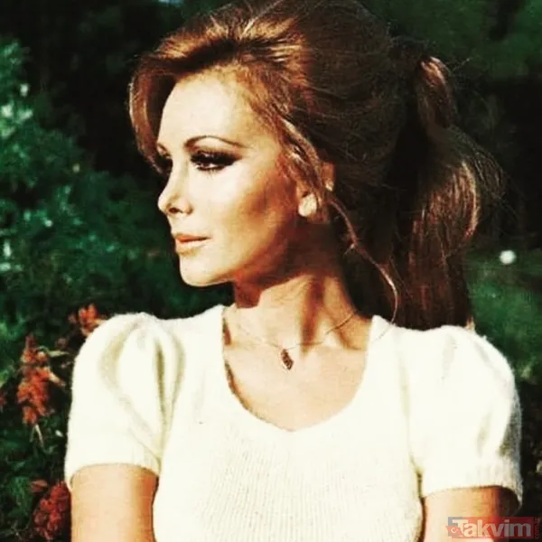 79 yaşındaki Yeşilçam yıldızı Filiz Akın’dan korkutan haber! Sağlık durumu hayranlarını endişelendirdi! Binnur Kaya harekete geçti... - 3