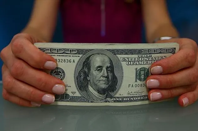 Dolarda kritik seviye belli oldu! TL güçlendi, tahminler revize edildi