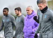 SON DAKİKA: İngiltere Premier Lig ekiplerinden Tottenham teknik direktör Jose Mourinhonun işine son verdi