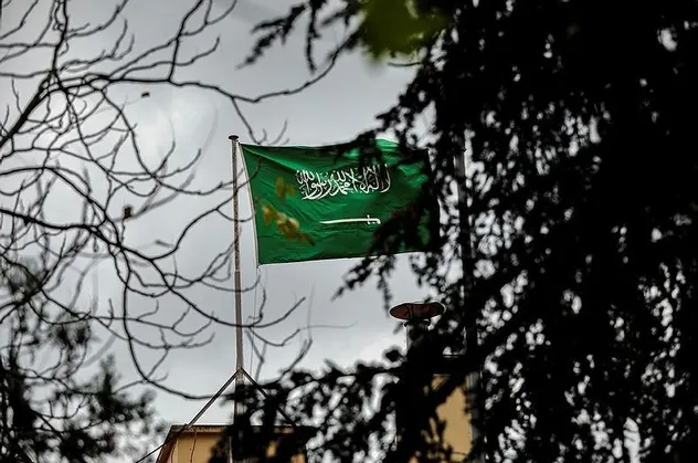 Polis konsolosun konutunda