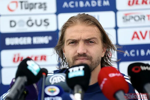 Fenerbahçe'ye transferi olay yaratmıştı! Caner Erkin Beşiktaş taraftarına neden diz çöktü açıkladı... - 5