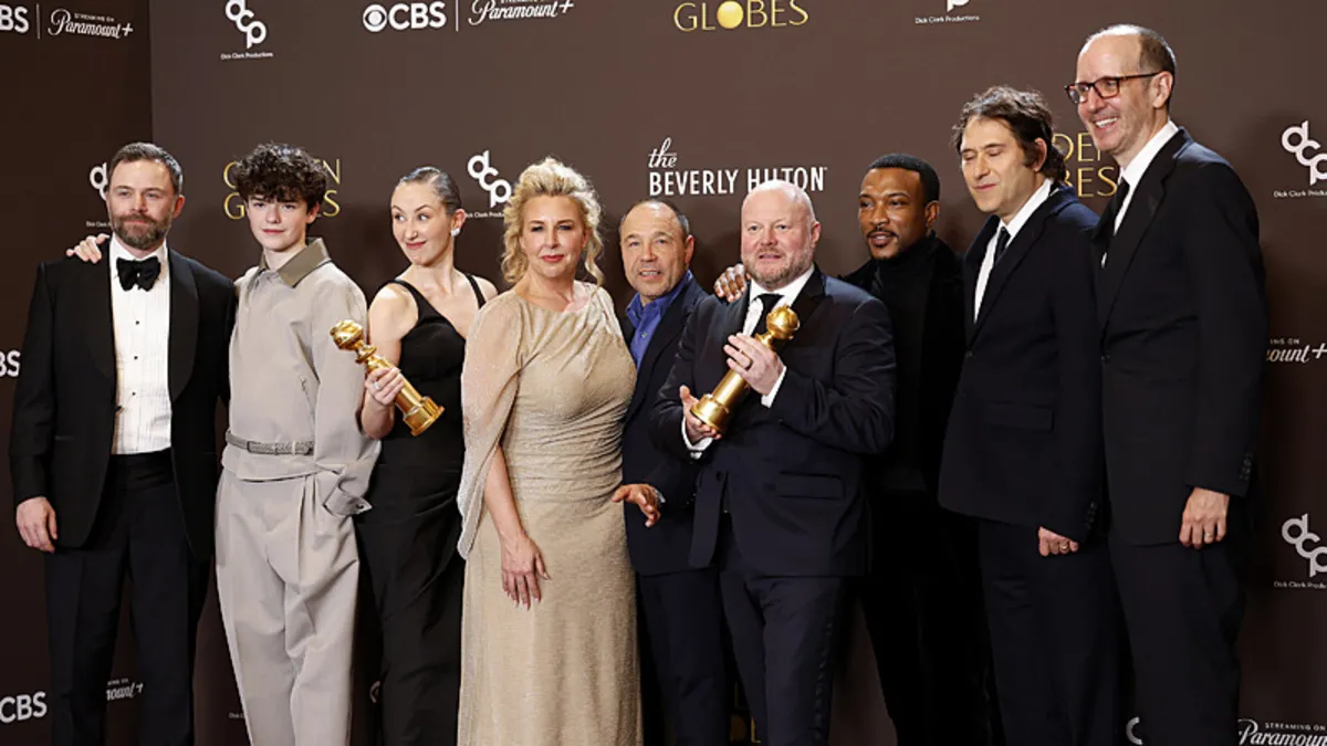 Hollywood’da altın gece! 83. Altın Küre Ödülleri sahiplerini buldu