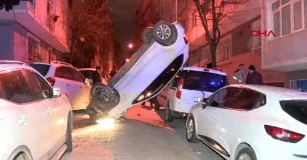 Bahçelievler'de akılalmaz kaza: Park halindeki araçlara çarpan otomobil dik şekilde asılı kaldı