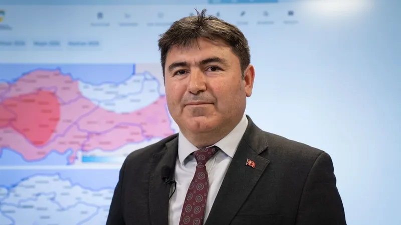 meteorolojiden-il-il-saganak-yagmur-uyarisi-gece-saatlerinde-yagis-artiyor-1774513967088.jpg Meteoroloji’den il il sağanak yağmur uyarısı: Gece saatlerinde yağış artıyor-4