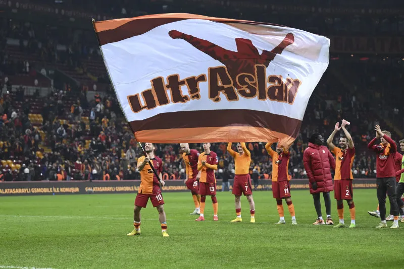 Galatasaray'da Mertens'ten haber var! Sahada olacak mı? - 8