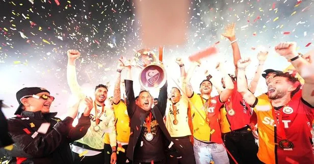 Galatasaray 5. yıldızını kutladı: Yer gök sarı kırmızıya boyandı! Veda ve gözyaşı