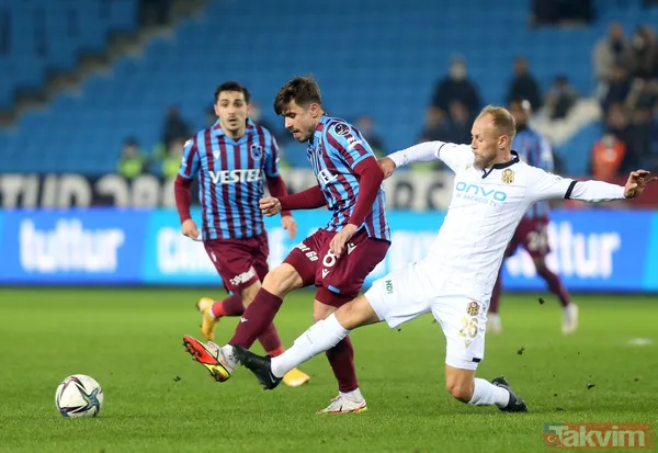 Trabzonspor'un Yeni Malatyaspor galibiyeti sonrası spor yazarlarından yıldız isme övgü: Orkestra şefi işbaşında! - 4