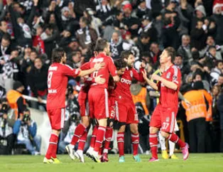 İnönü'de son gülen Beşiktaş