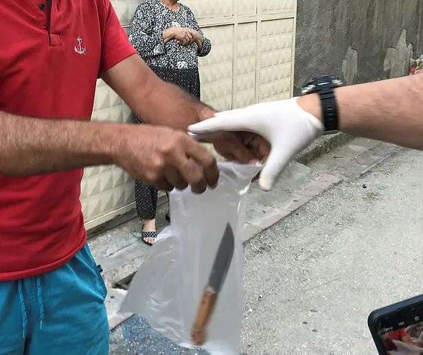 Adana’da oğlu tarafından bıçaklanan kadın yaralandı-2