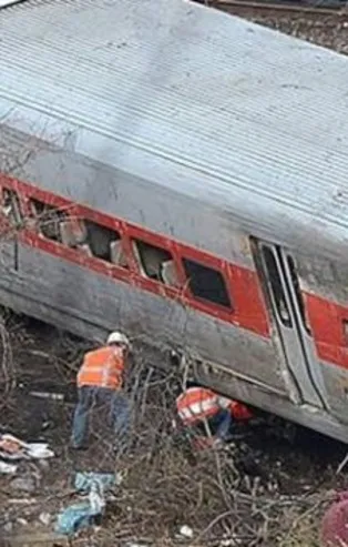 Son dakika: Bangladeş'te tren kazası: Çok sayıda ölü var