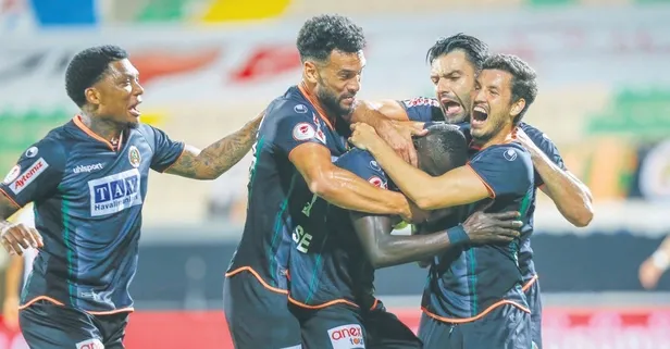 Alanyaspor güle oynaya finalde