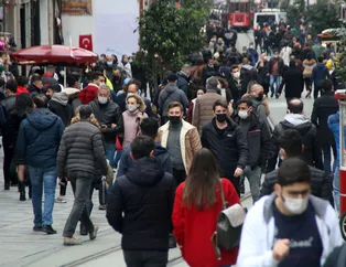 İstanbul'da kısıtlamasız üçüncü cumartesi endişe yaratan görüntülere sahne oldu! Yoğunluk kamerada