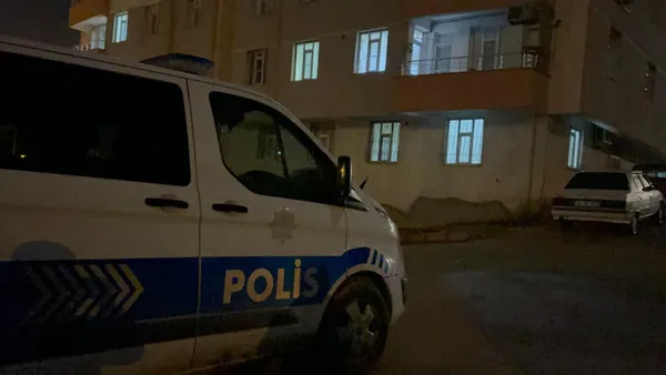 eski-esi-ve-kayinvalidesini-oldurup-intihara-kalkisti-1639773306809.jpg Eski eşi ve kayınvalidesini öldürüp intihara kalkıştı-4