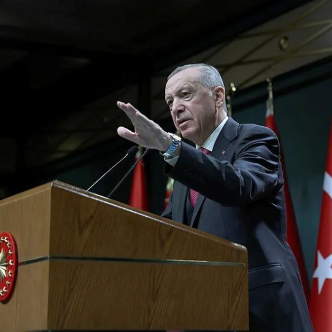 Başkan Erdoğandan CHPli Suzan Şahine tepki! Hataylı depremzedeyle konuşmasını anlattı: Dürüst ol dürüst