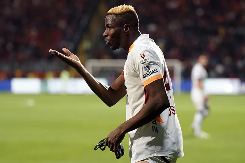 Okan Buruk'tan kritik tercih! Galatasaray'ın Sivasspor maçı 11'i netleşti - 9